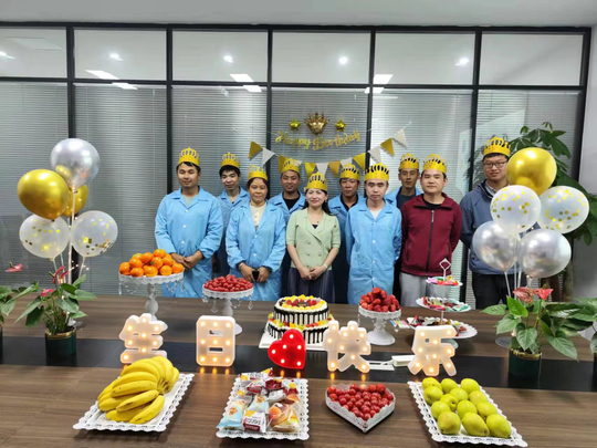 企业生日会.jpg